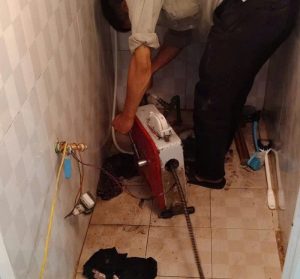 https://thoviettainang.vn/thong-cong-nghet-quan-tan-phu-gia-re/